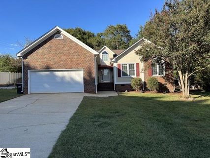 10 Landridge Court sold home in Lennox Lake, Simpsonville, SC