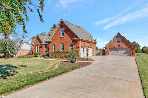 401 Medinah Drive