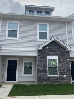 31 English Court Lot 51