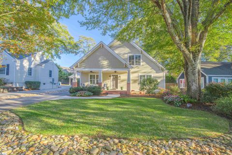 17 Phillips Lane