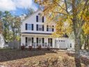 211 Twin Falls Drive sold home in Simpsonville, SC
