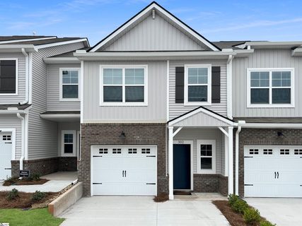 302 Hollenbeck Place