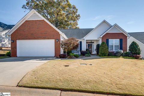 101 Meadowlands Way