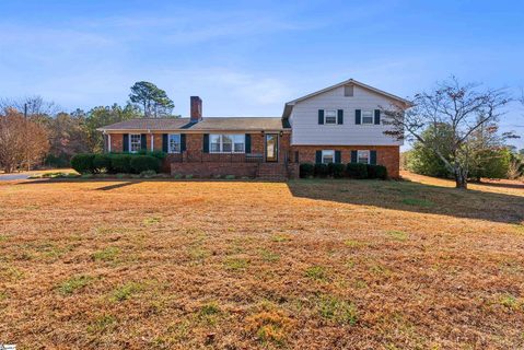 365 Scenic Avenue sold home in Skyline Estates, Campobello, SC