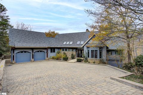 8 Deer Valley Court