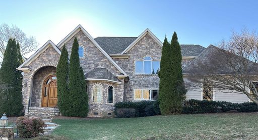 14 Grosbeak Way