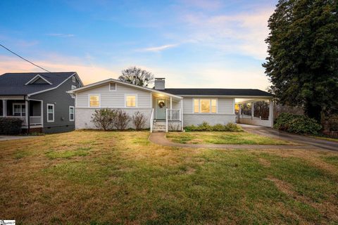 128 Oakland Drive