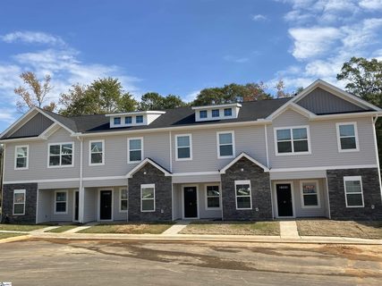 12 English Court Lot 38