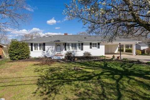 202 Hunts Bridge Road sold home in Indian Hills, Greenville, SC