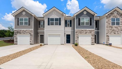 220 Chapelwood Way