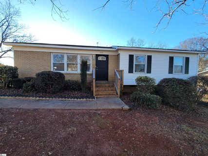 506 Maplewood Circle