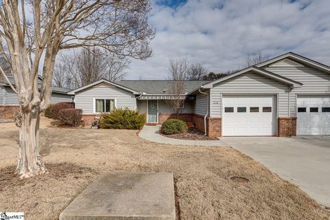 236 Lakeside Circle