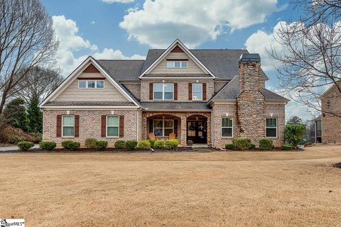 204 Tuxedo Lane sold home in Tuxedo Park, Greer, SC