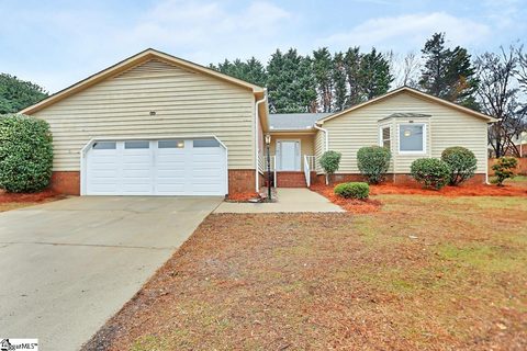 1 Maplecrest Drive sold home in Dove Tree, Greenville, SC