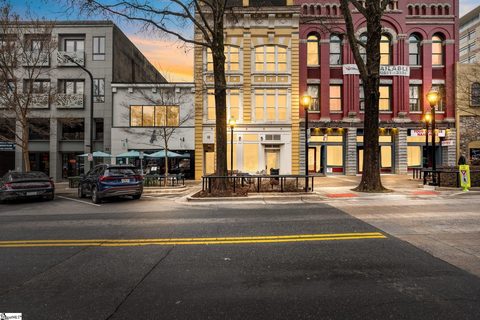 18 S Main Street #201 sold condo in Park Place On Main, Greenville, SC