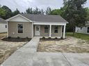 315 Dillon Drive sold home in Clinton, SC