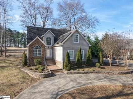 724 Three Wood Lane