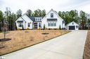 9 Black Bear Trail sold home in Taylors, SC