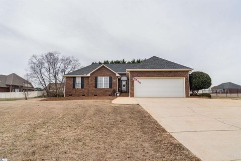 410 Sunburst Lane sold home in Windermere, Inman, SC