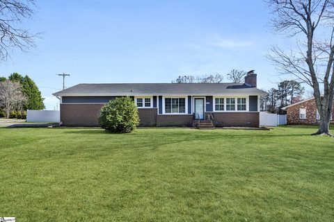 104 Hillside Drive