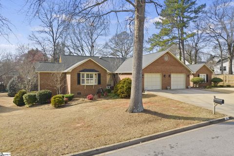 8 Fairoaks Drive sold townhome in Pelham Oaks, Greenville, SC