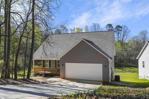 207 Bonita Drive sold home in Botany Park, Easley, SC