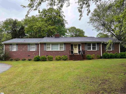 402 Carolina Avenue