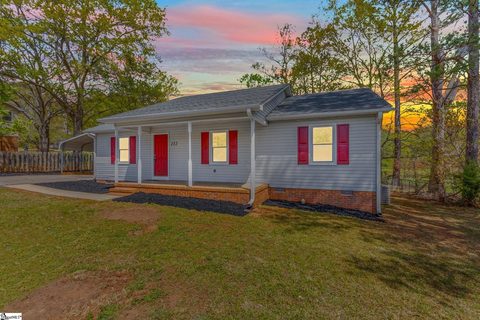 252 River Forest Drive sold home in River Forest, Boiling Springs, SC