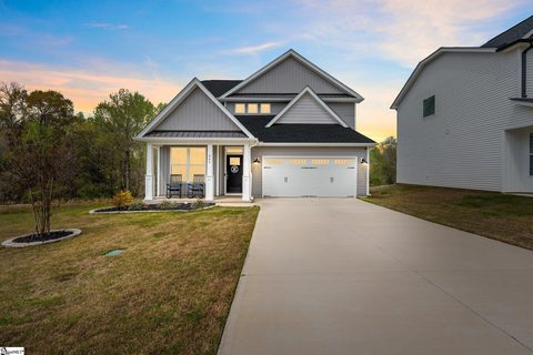 604 River Trace Loop