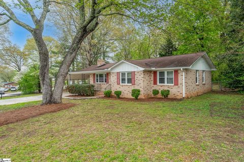 2 Chickasaw Drive sold home in Indian Hills, Greenville, SC
