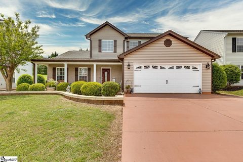 402 Chartwell Drive