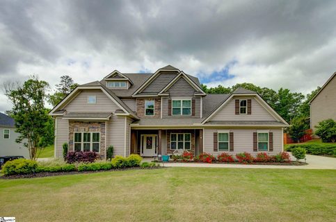 Previously sold for $689,995