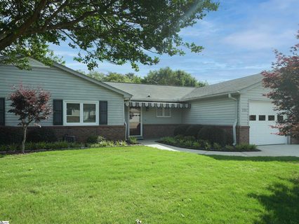 232 Lakeside Circle
