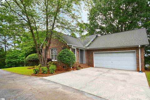 300 Packridge Road sold home in Pack Ridge, Taylors, SC
