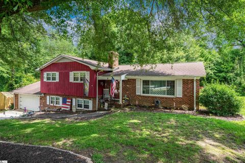 18 Vaille Drive sold home in Sheffield Forest, Taylors, SC