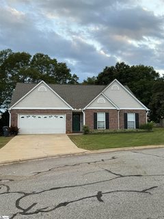 331 S Sandy Brook Way