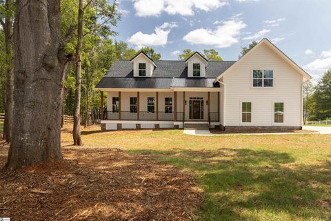 18 Camarillo Court