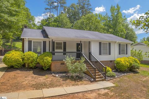 131 Deborah Lane sold home in Lakewood On The Saluda, Greenville, SC