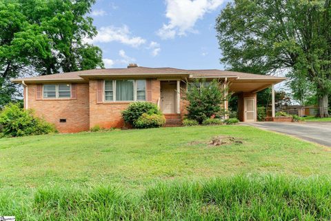 3 Lynhurst Drive sold home in Oak Crest, Greenville, SC