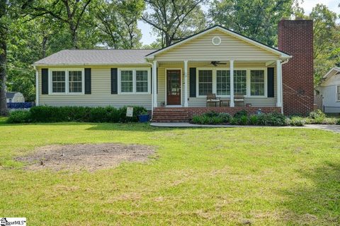 10 Brewster Drive sold home in Pine Brook, Taylors, SC