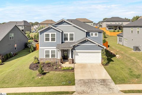 748 Ashdale Way