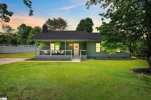 302 Camellia Lane sold home in Wedgefield, Simpsonville, SC