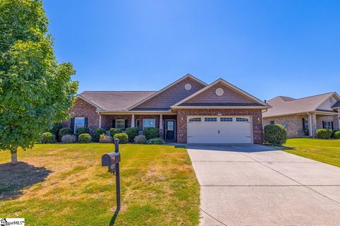 437 Jewelwood Drive
