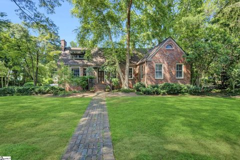 305 E Hillcrest Drive