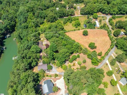 0 Garden Way Drive Lot B sold lot in Lake Hartwell, Anderson, SC
