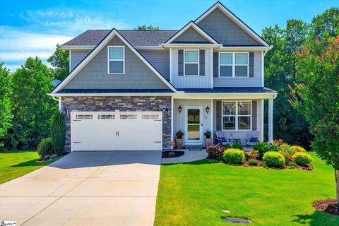 52 Macle Court sold home in Hawk Crest, Travelers Rest, SC