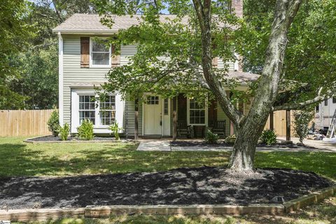 135 Manchester Drive sold home in Montclaire, Mauldin, SC