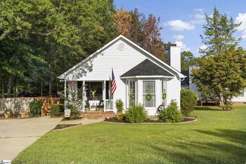 418 Fairdale Drive