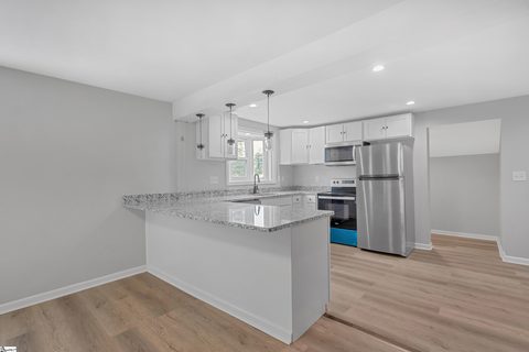 141 South High Street sold home in Clifton Mill Village, Spartanburg, SC
