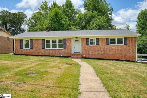 126 Dover Road sold home in Vanderbilt Hills, Spartanburg, SC